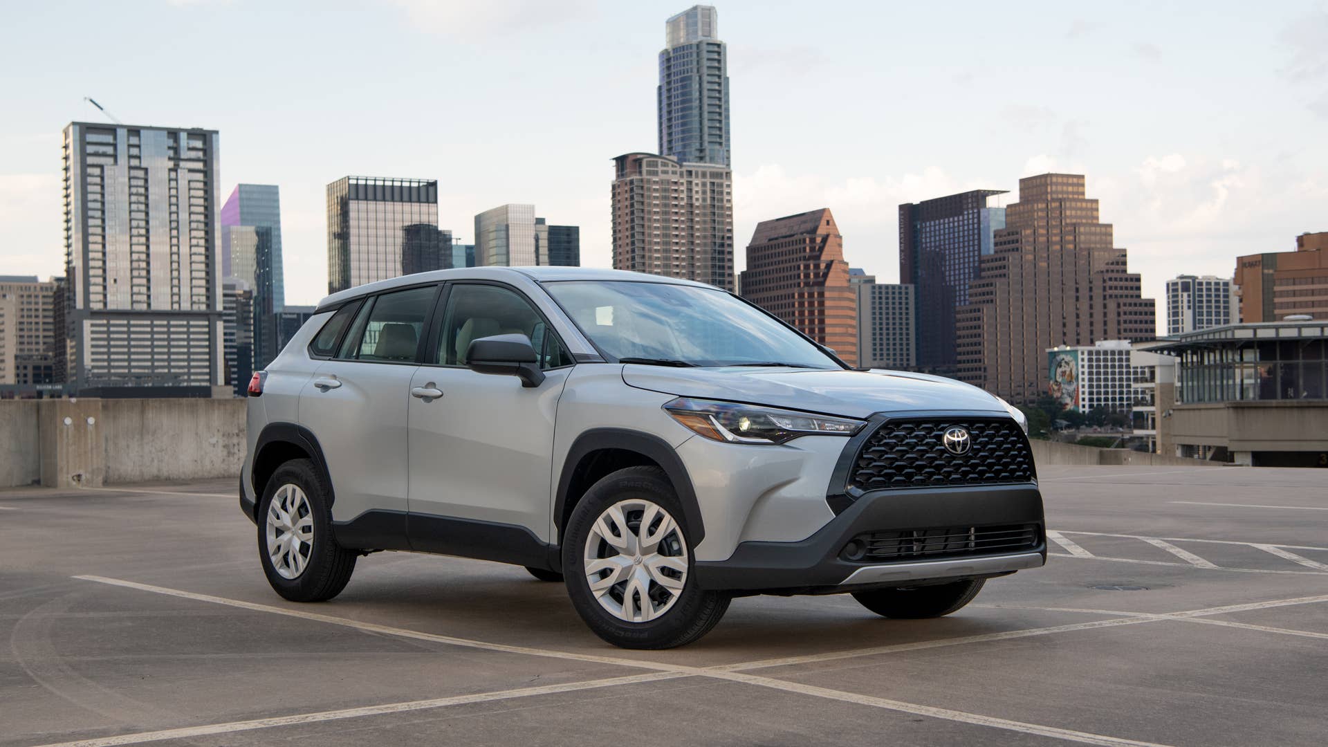 2022 Toyota Corolla Cross Review | A small SUV that's exceedingly